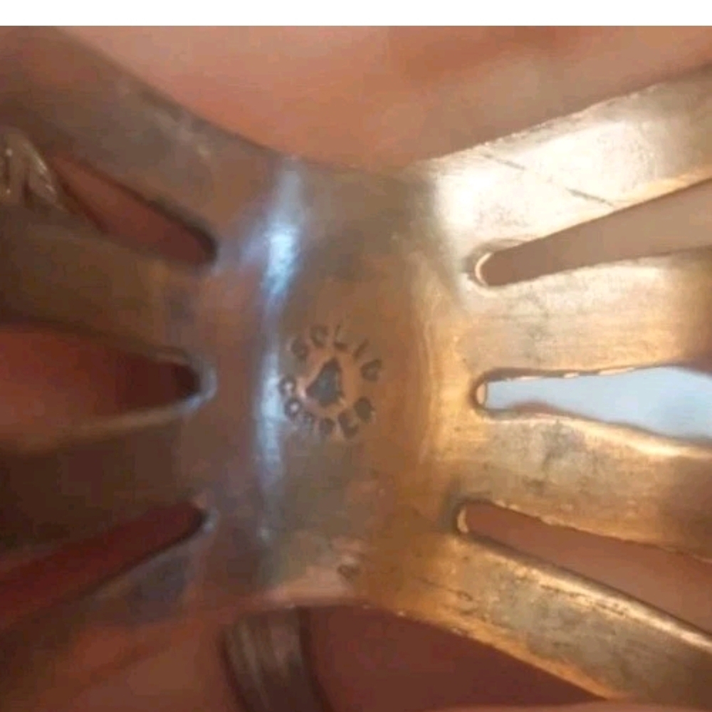 Vintage Bell Trading Post Solid Copper and Faux Turquoise Floral Cuff Bracelet - Picture 7 of 8